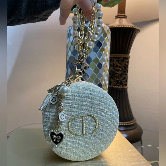 Dior - Picture 6 of 17